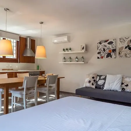 Jasmine Studio By The Sea Holiday home *